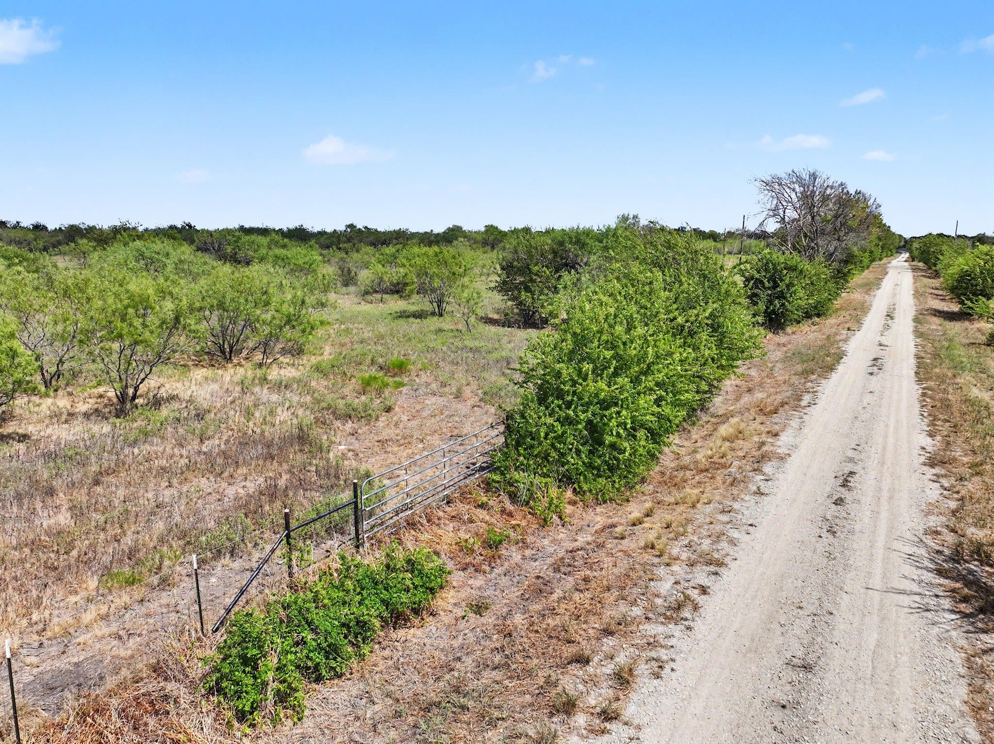 194 LCR 614, Groesbeck, TX 76642 — photo 20