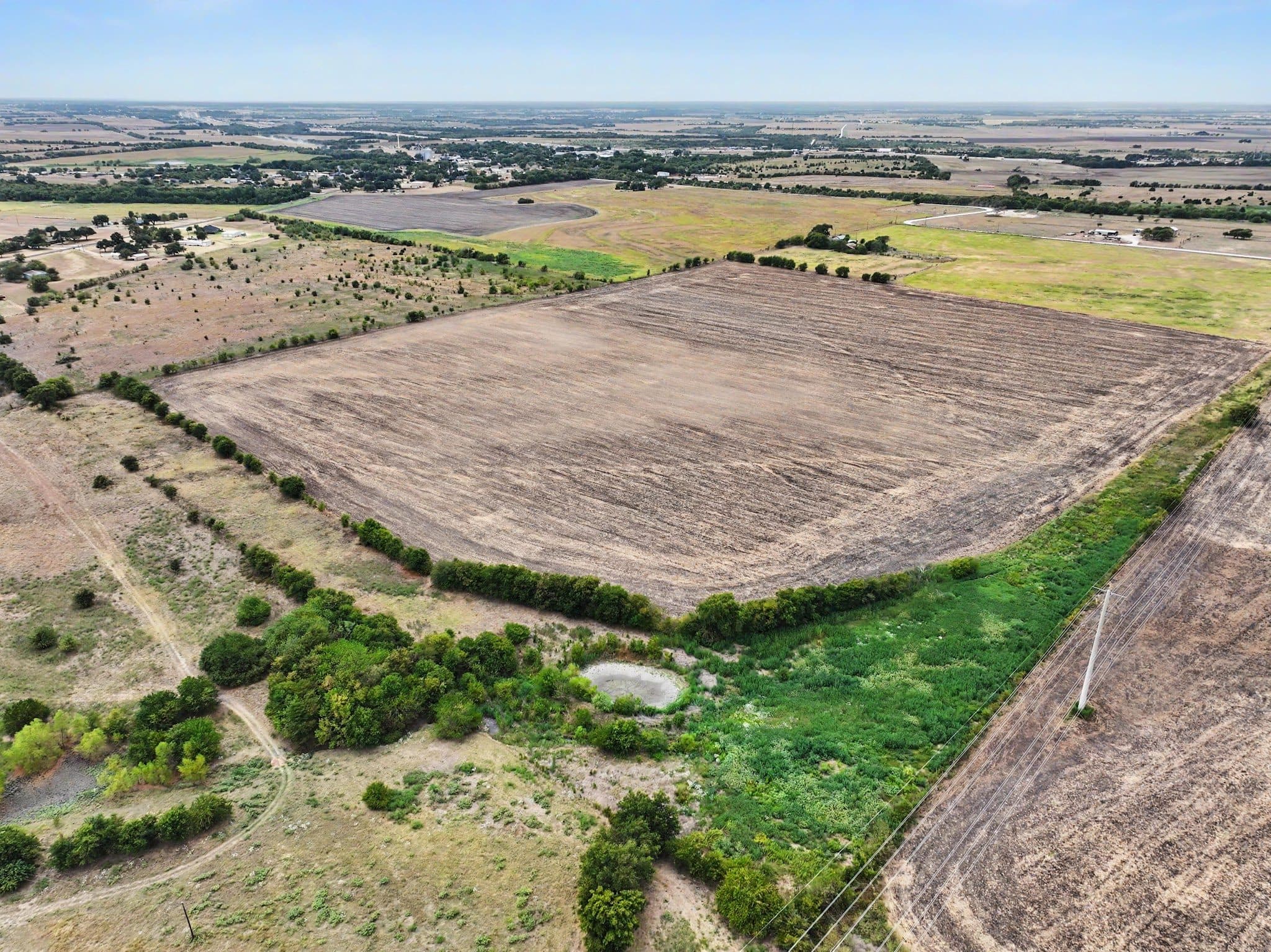 272 HCR 3106, Abbott, TX 76621 — photo 8